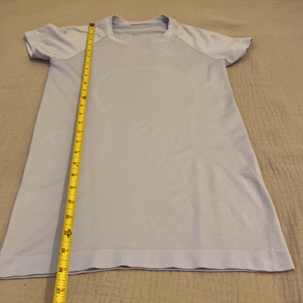 Lululemon athletica Lavender Women's Top. Size Xs-S - Picture 3 of 5
